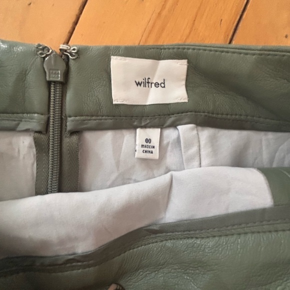 Wilfred Sage Green Pencil Faux Leather Skirt Size 00 - Picture 2 of 4
